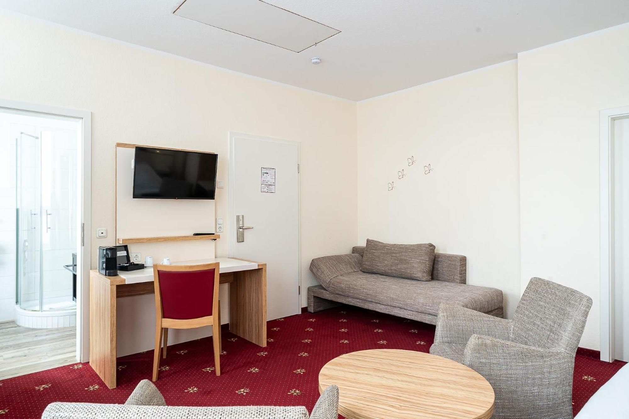 Sleepbeeone Wilhelmshaven Hotel ภายนอก รูปภาพ