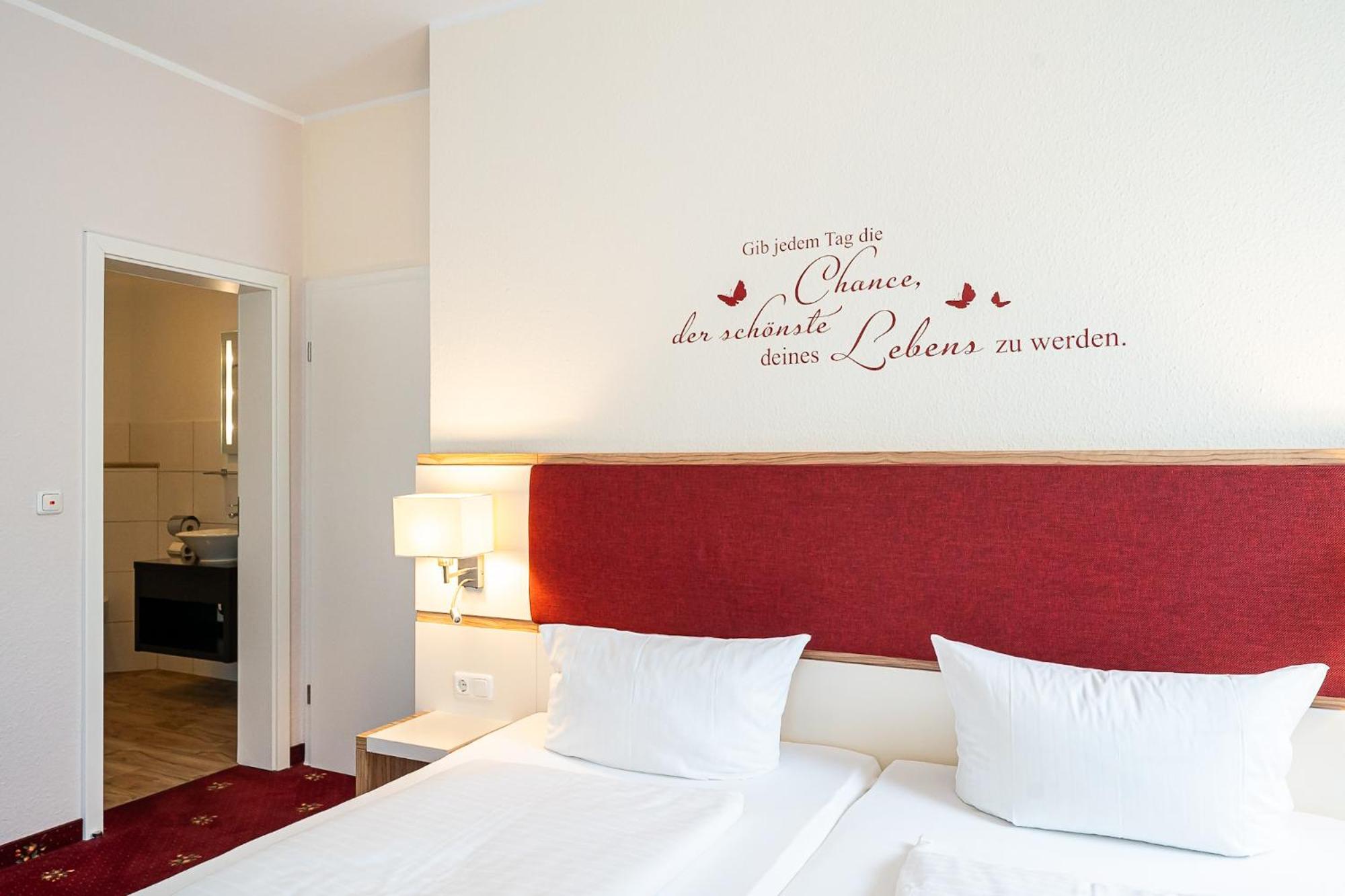Sleepbeeone Wilhelmshaven Hotel ภายนอก รูปภาพ